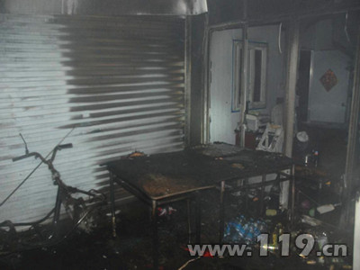 商鋪著火 變壓器受威脅 廣西北海消防及時降火魔