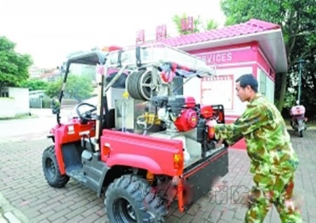 5分鐘&ldquo;消防圈&rdquo;微型消防車讓你又驚又嘆 